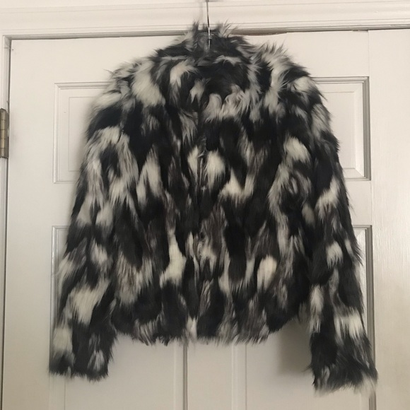 Ci Sono by Cavalini FAUX FUR COAT - Picture 1 of 11